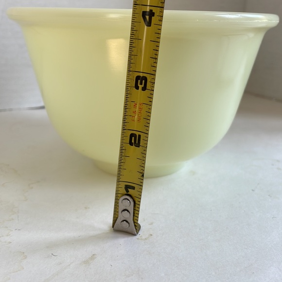 Vintage Milk Glass Mixing Bowl Custard Yellow - Picture 3 of 6